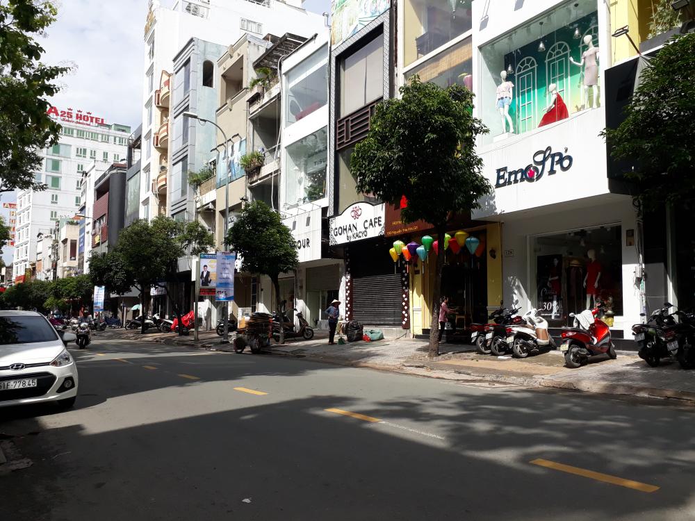 Nhà bán Quận 1 Nguyễn Văn Thủ, Phùng Khắc Khoan, DT 5mx20m, 4 lầu, giá 27,5 tỷ, LH: 0947.91.61.16