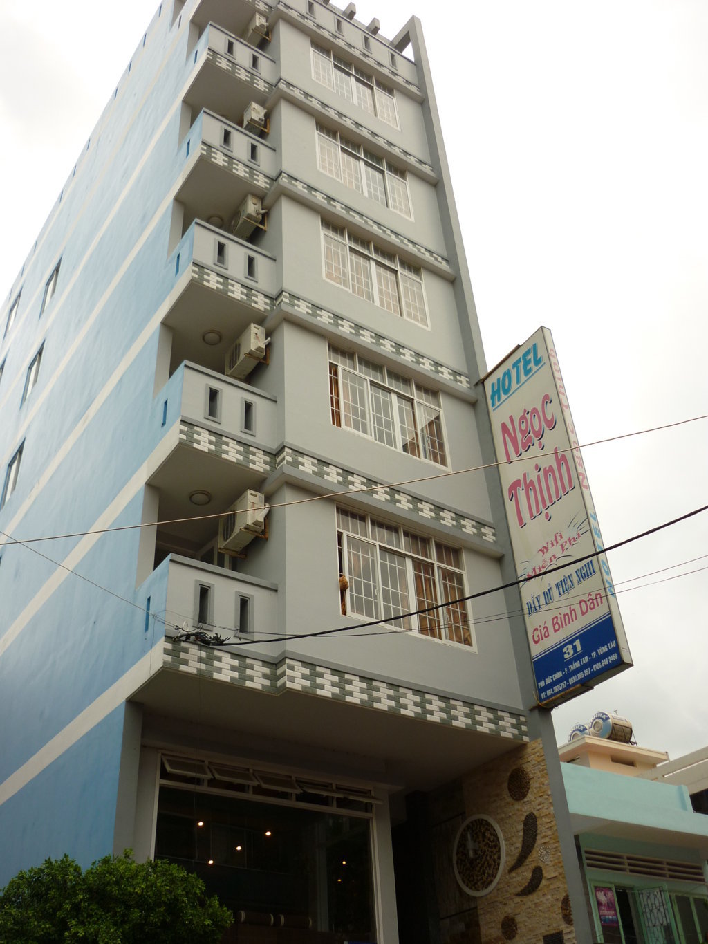 Tin hot bán căn hộ dịch vụ MT  Đường Lê Lai, Phường Bến Thành, Q1 - DT: 5,8x22m,6 lầu.Giá 73 tỷ