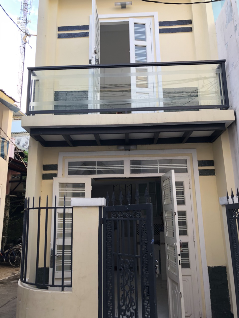 Bán nhà riêng tại Đường Ni Sư Huỳnh Liên, Phường 3, Tân Bình, Tp.HCM diện tích 21m2 giá 2.4 Tỷ