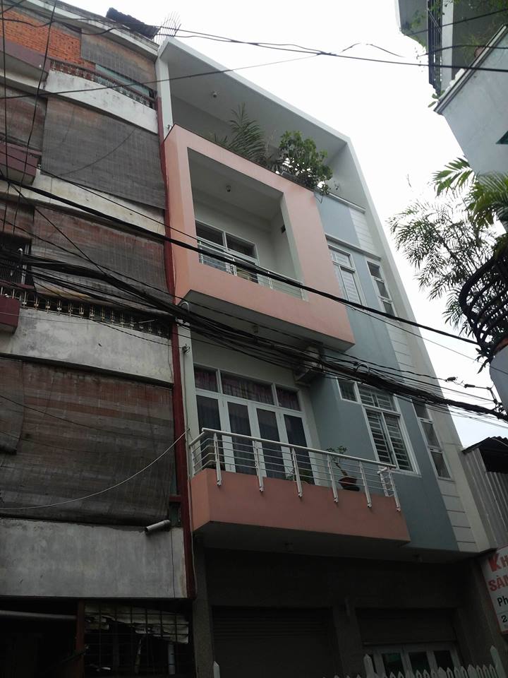 Bán nhà mặt tiền đường Trần Hưng Đạo, Quận 5, DT: 4 x 21m, nhà 2 lầu