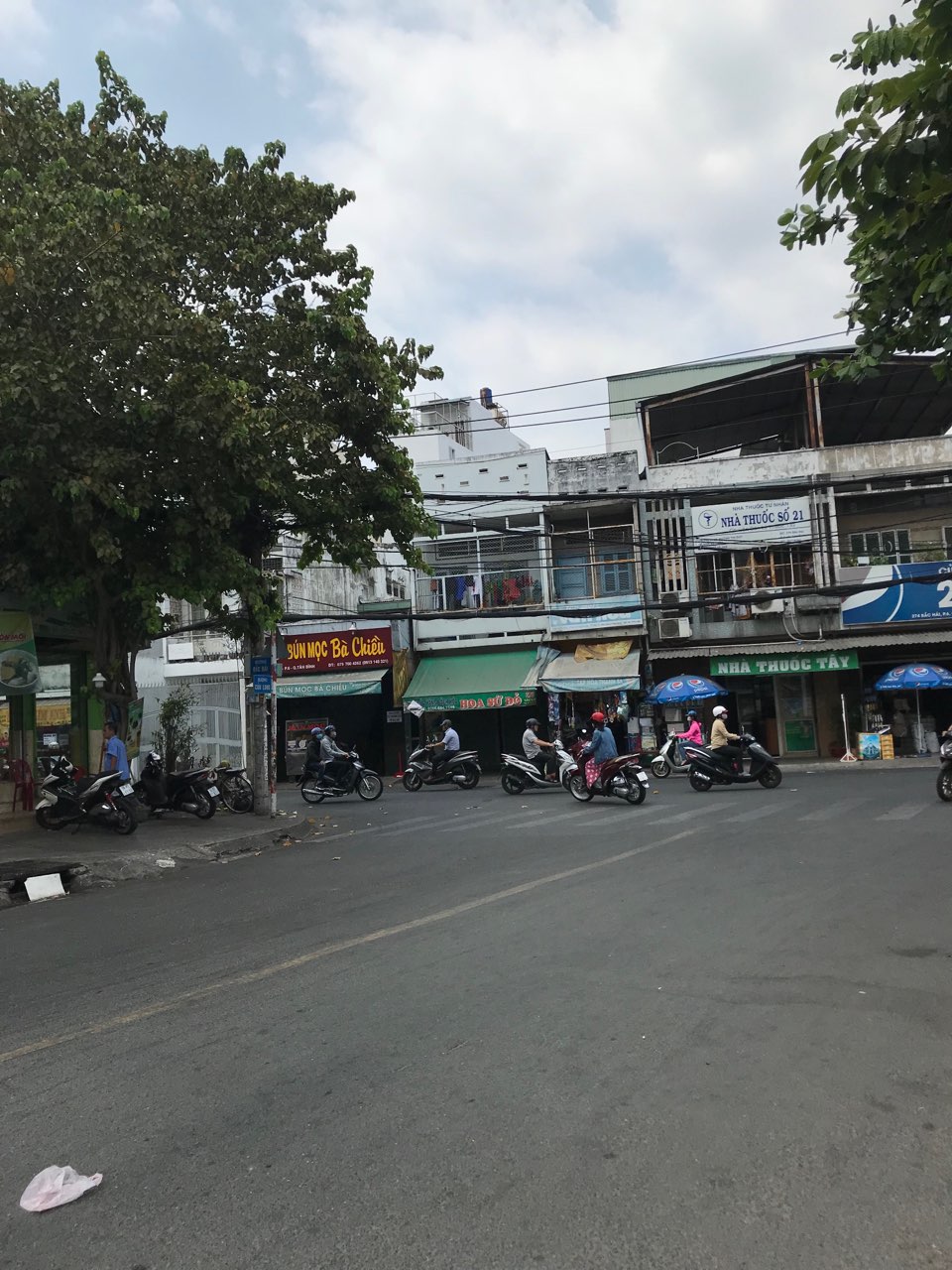 Bán nhà mặt tiền đường Ba Vân, Phường 14, Quận Tân Bình. Kinh doanh sung túc, sầm uất