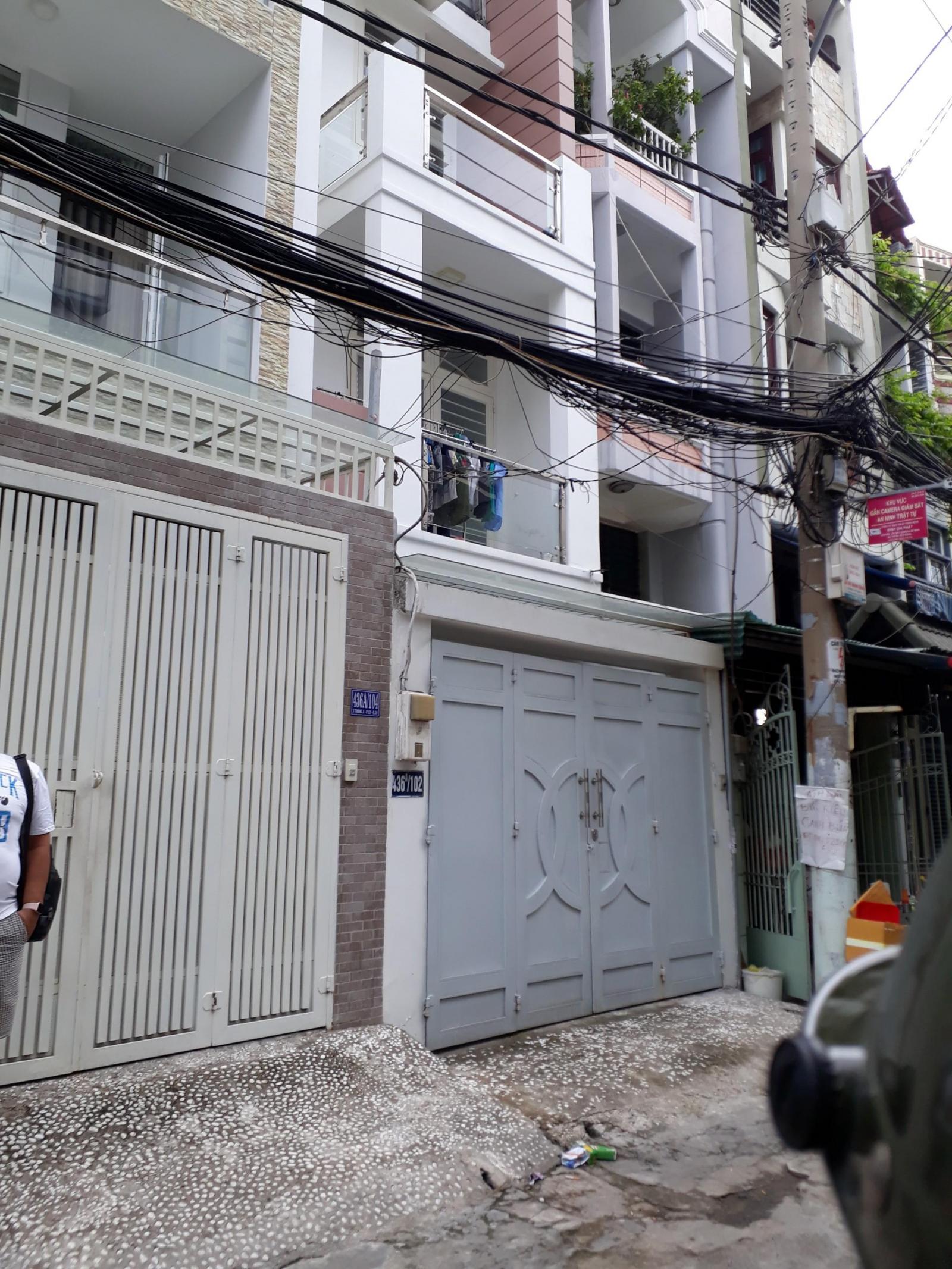 Bán nhà mặt tiền Bạch Vân, Q. 5, DT: 4.2*21m. Giá đầu tư, giá chỉ 19.7 tỷ