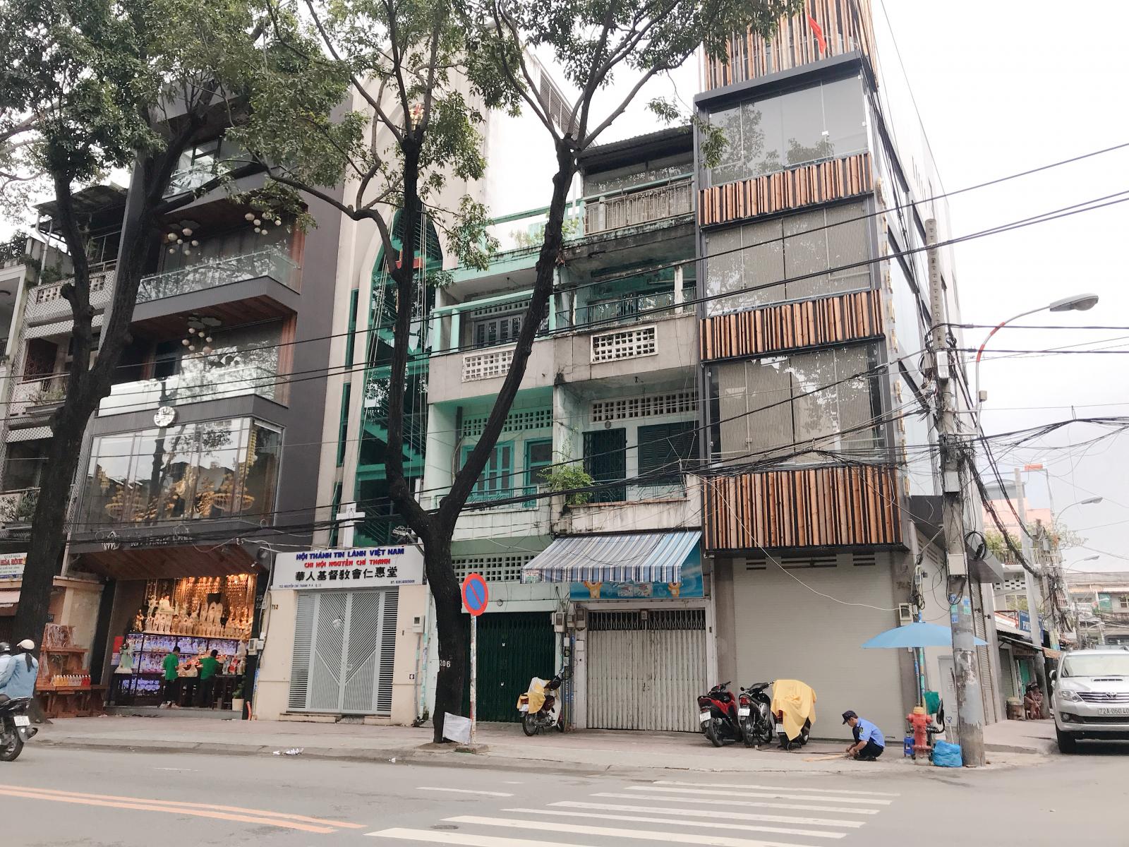 Bán nhà hẻm 10m đường Tô Hiến Thành, P. 14, Q. 10, DT: 4.1 x 18.5m, 3 lầu đẹp