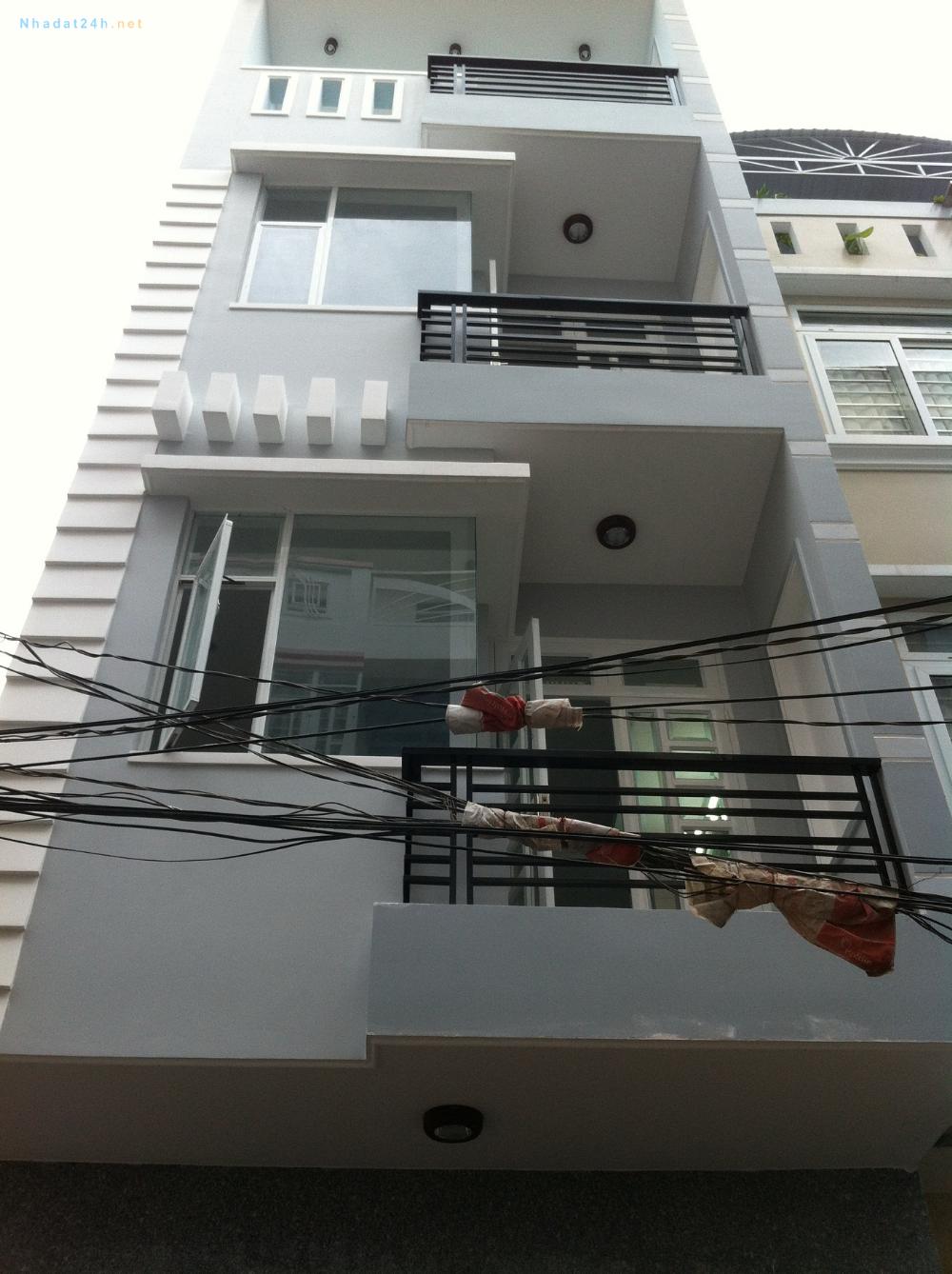 Bán căn nhà cực đẹp HXH 8m Cao Thắng. DT 4x14m, kết cấu trệt 2 lầu/9,8 tỷ