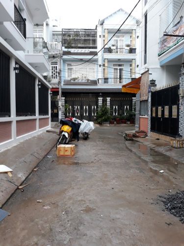 Bán Nhà HXH Lạc Long Quân P 11 Q.Tân Bình (4.8 x15.5),73m2 2 lầu Giá: 6.7Tỷ 