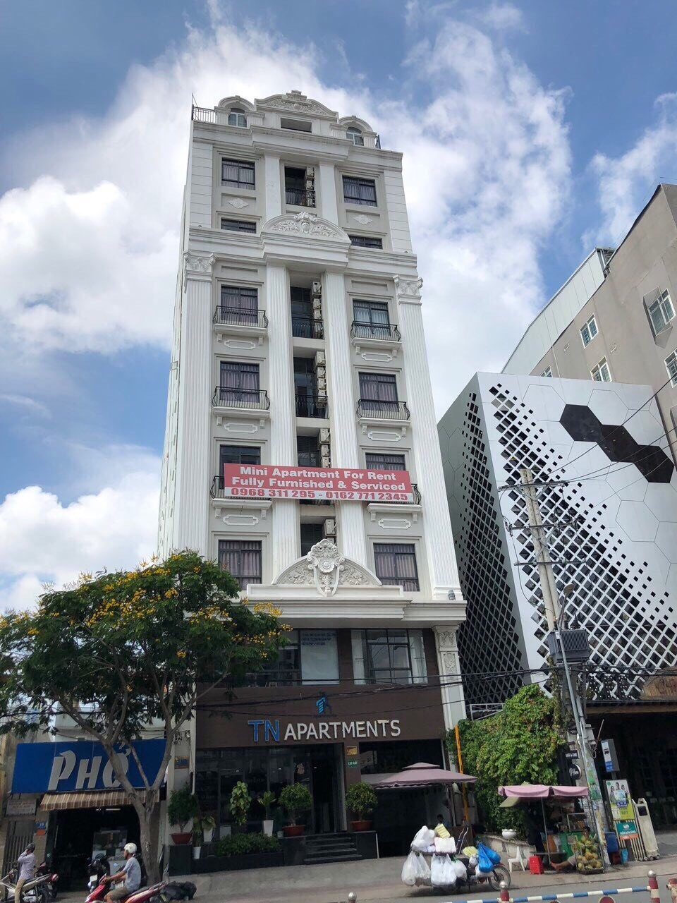 Cần bán gấp tòa nhà đường Nguyễn Thị Thập, Q7, 12,2x51m, 10 tầng, giá 165 tỷ