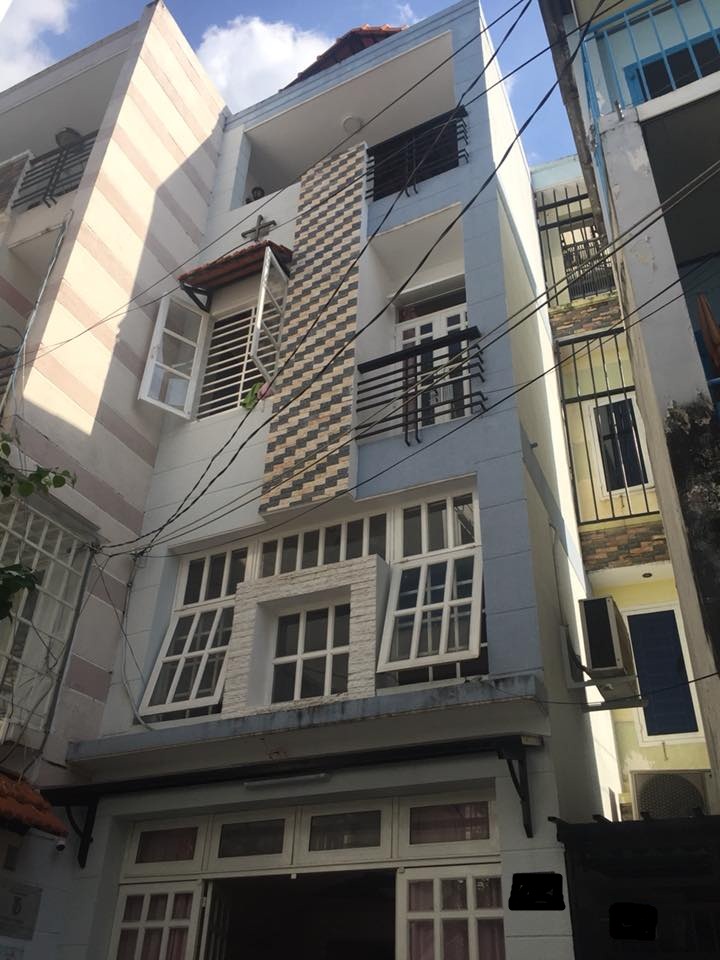 Bán nhà tại Huỳnh Đình Hai, P24, Bình Thạnh 47m2 hẻm 4m 3 tầng,ST 5.3tỷ TL