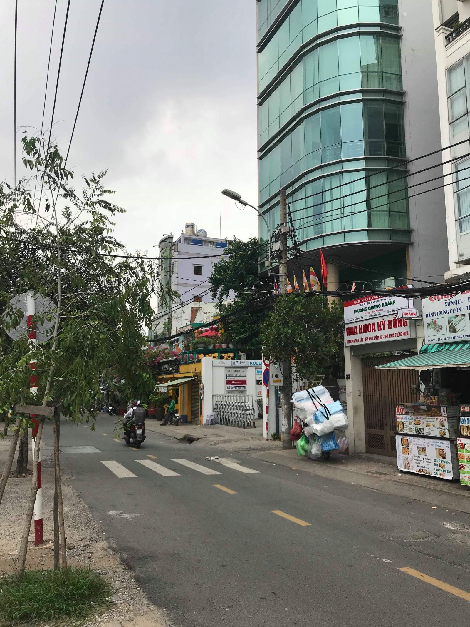 Bán gấp nhà mặt tiền 3 tháng 2 dt 4,2 x 22 nhà 4 lầu tuyệt đẹp giá đầu tư