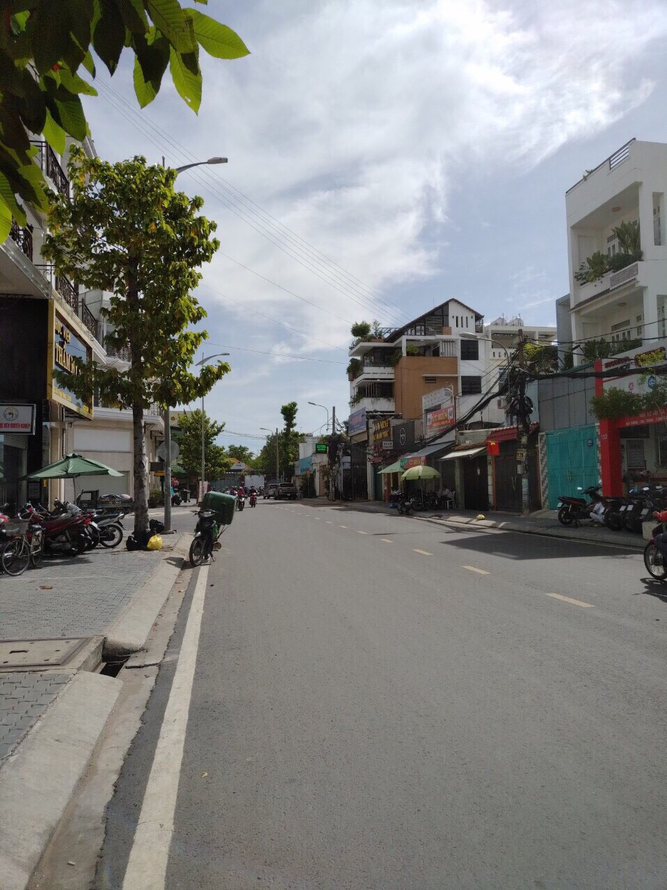 Nhà Bán đường Trần Thị Nghỉ đối diện City Land ngang 4,2m 