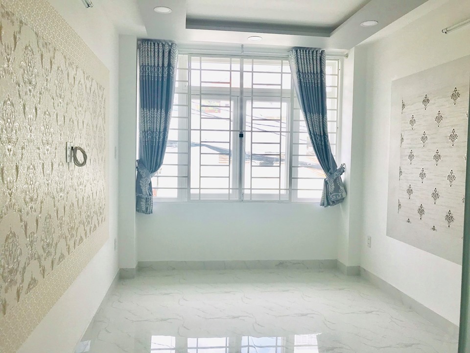 Bán Nhà Quận 10, Xe Hơi Đỗ Cửa, Giá 3,2 tỷ