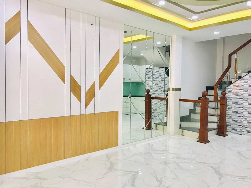 Nhà Huỳnh Văn Bánh 54m2, HXH, Cách MT 20m Sổ Vuông Đẹp