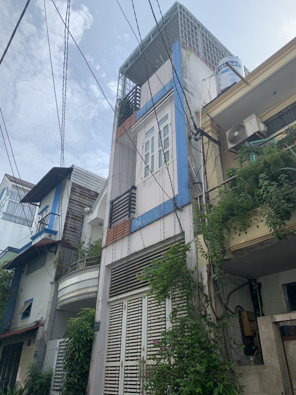 Bán nhà 3 Tấm dt 3.5x18m hẻm kinh doanh 7m 341 khuông việt Quận Tân Phú