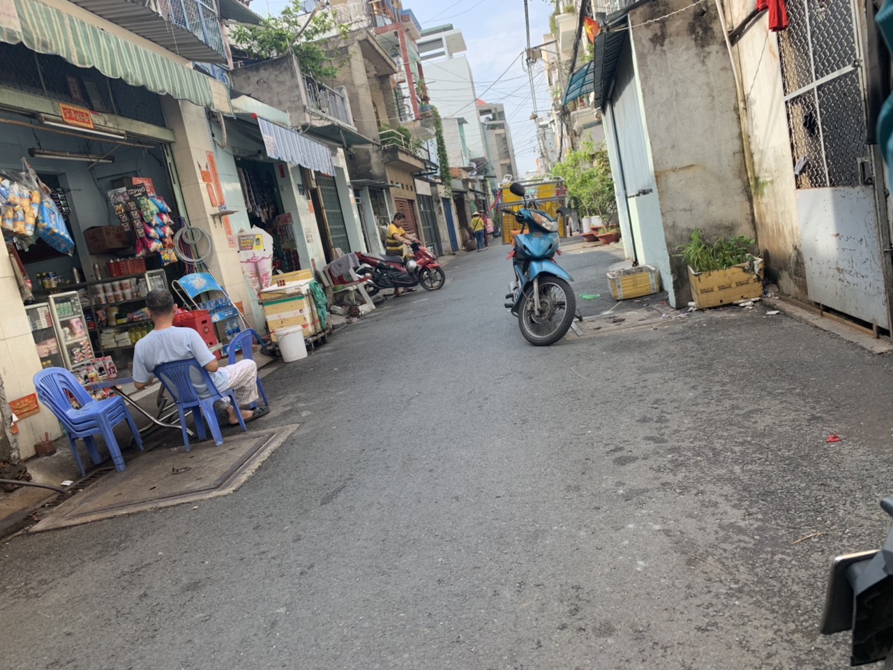 Bán nhà 3 Tấm dt 3.5x18m hẻm kinh doanh 7m 341 khuông việt Quận Tân Phú