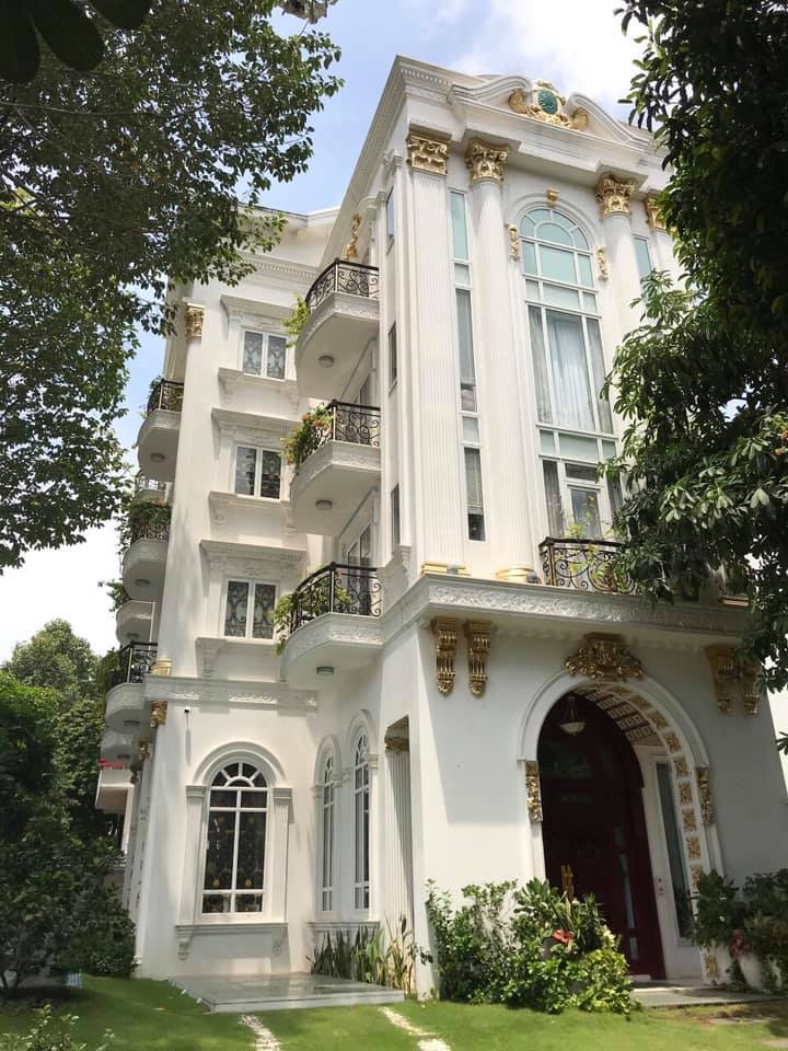 Cần bán nhà phố kinh doanh thiết kế kiểu biệt thự khu hưng gia -hưng phước Phú Mỹ Hưng quận 7. 