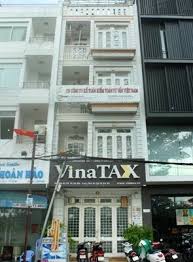 Bán gấp nhà trệt 3 lầu HXH 40 Trần Quang Diệu, phường 14, quận 3 