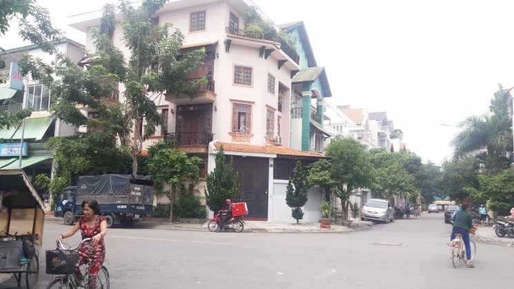 bán nhà góc 2 mặt tiền hẻm xe 8m hơi đường Nguyễn Trãi, P2, Quận 5 DT 4x12 m, 3 lầu, giá 8.9 tỷ.