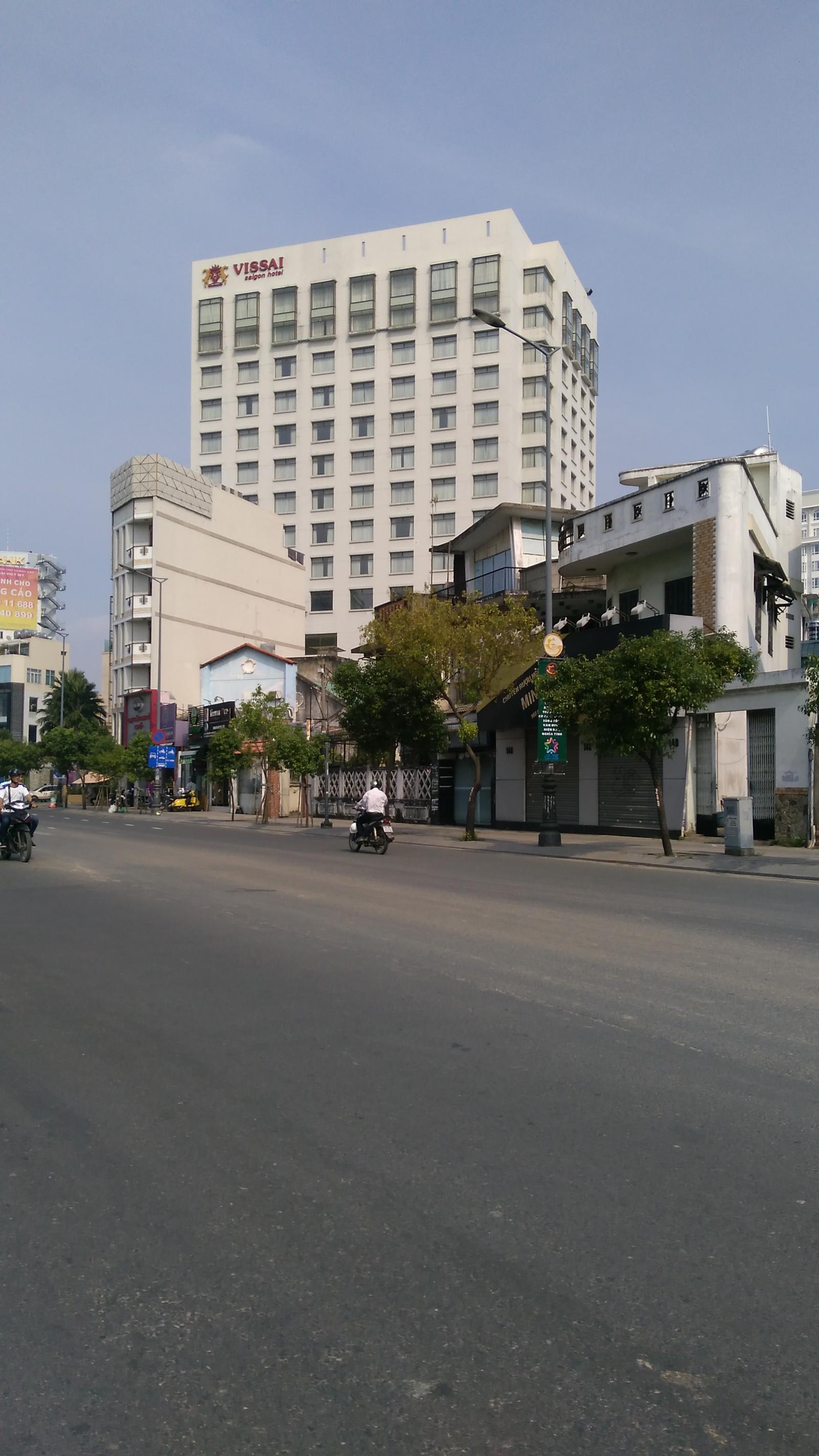 Bán nhà góc 2 MT Phạm Văn Đồng, phường 11 Bình Thạnh 35x45m giá 240 tỷ LH 0903147130