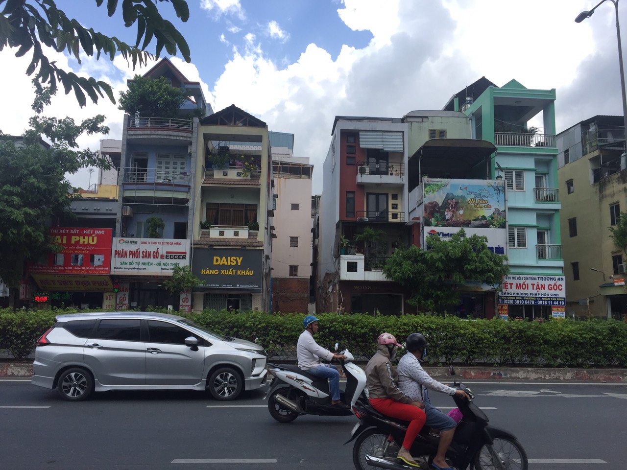 Bán nhà mặt phố đường Nguyễn Quang Bích (5*20). Xây sẵn 3 lầu