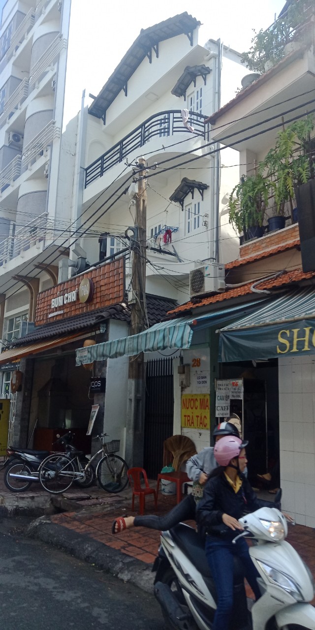 Chính chủ bán nhà mặt tiền Nguyễn Chí Thanh, Quận 5, diện tích: 4.1 x 16m, 5 tầng, giá: 21.5 tỷ
