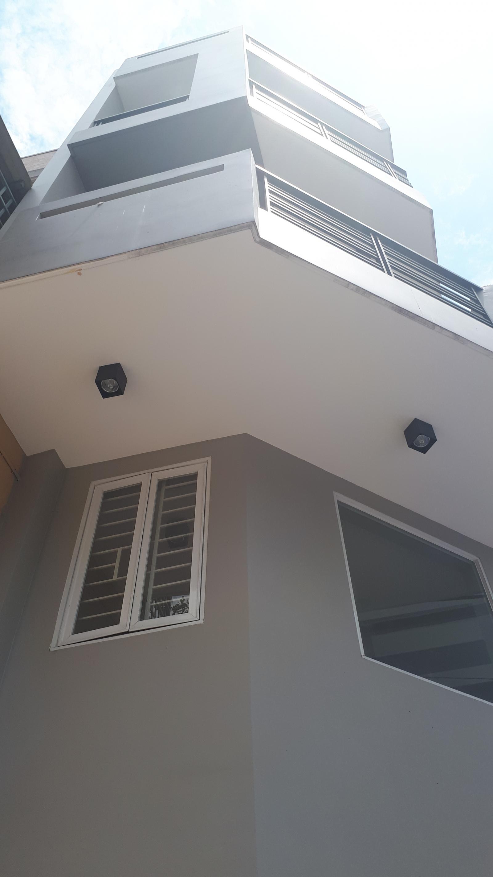 Hẻm vip 10m ngay mặt tiền Trần Hưng Đạo quận 5 (5x9m) nhà 5 tầng đẹp chỉ 9.3 tỷ TL
