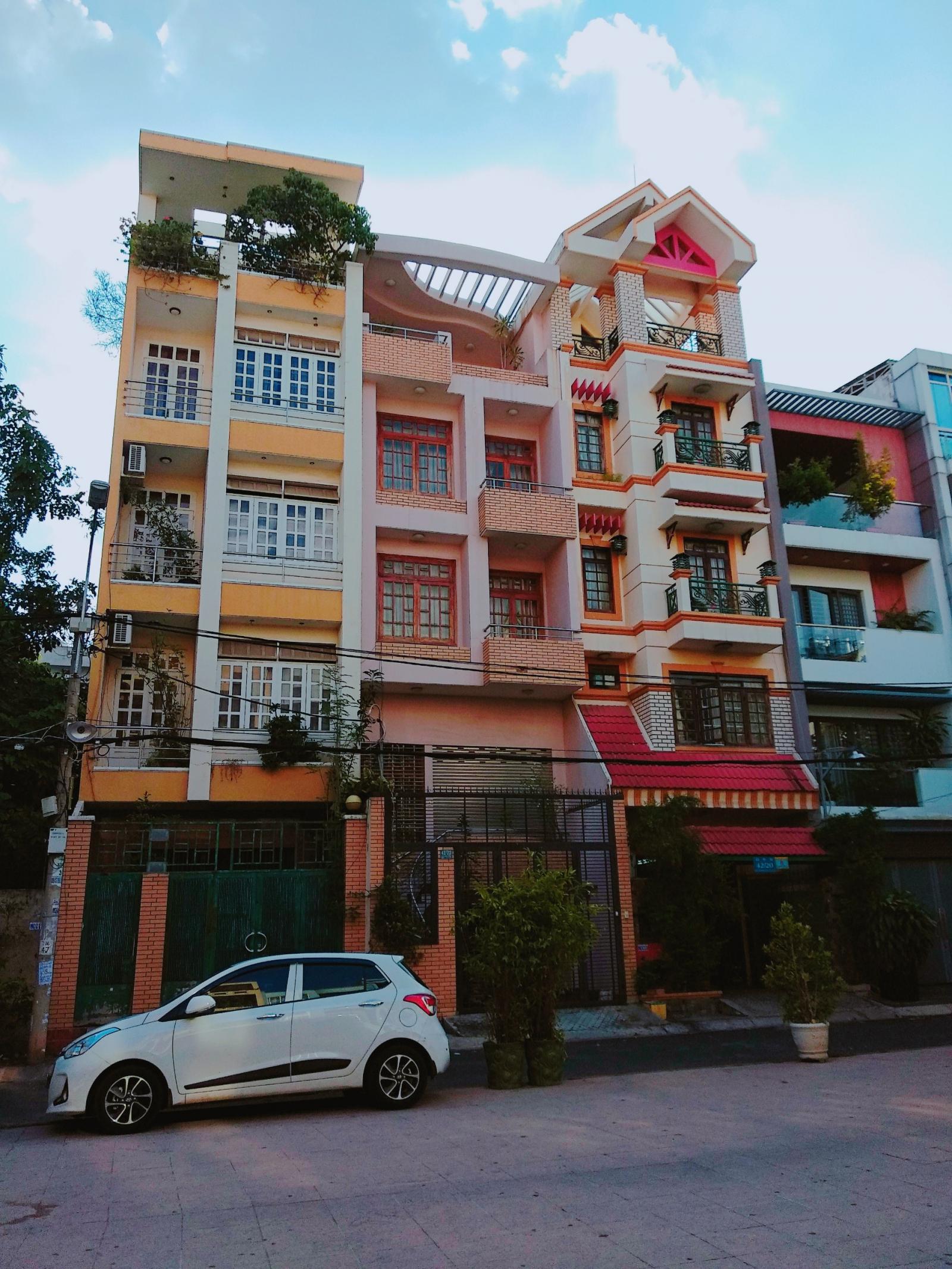 Bán gấp nhà sát căn góc 2 mặt tiền đường C18 - Phan Bá Phiến, đẹp nhất trong tầm tiền