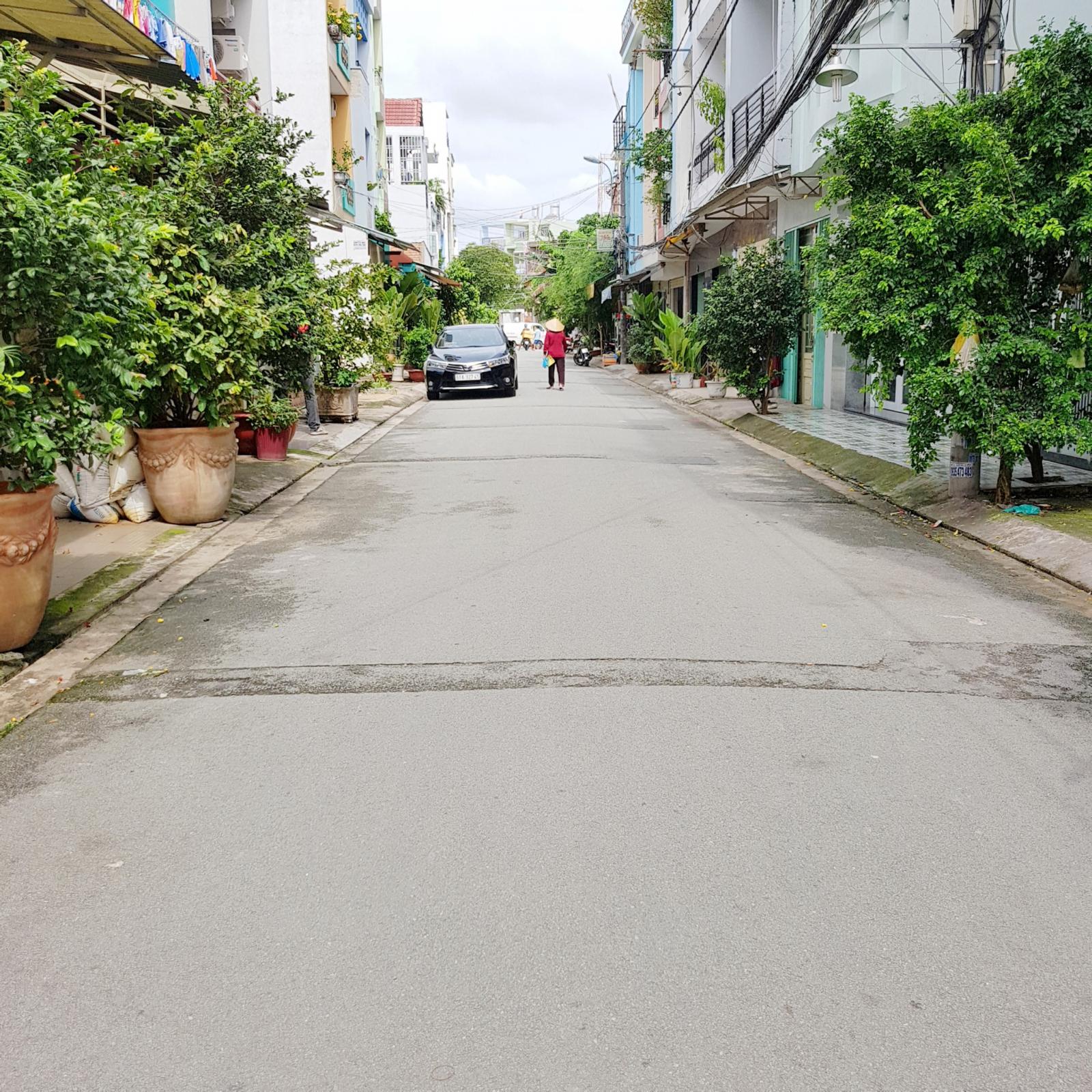 Chính chủ bán nhà DT: 5x24m đường 15 m, hẻm sau nhà 6m, Dương Quảng Hàm,p5,GV.