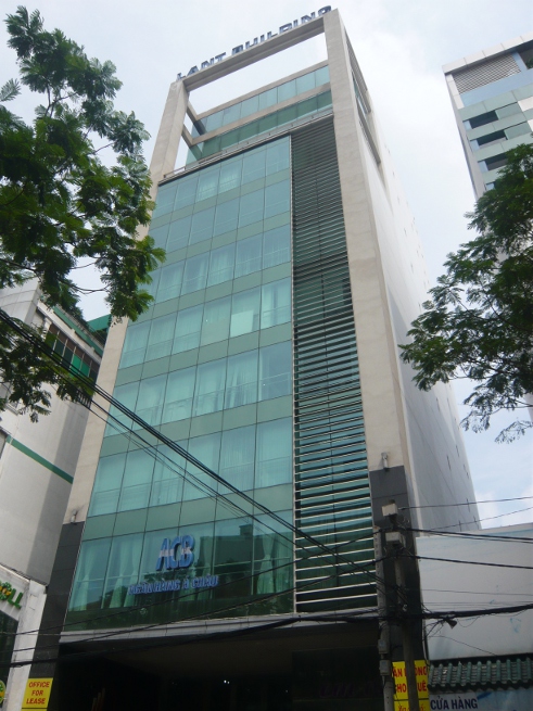  Cho thuê tòa văn phòng mặt tiền đường hai bà trưng,phường Tân Định quận 1.Giá 30.000USD