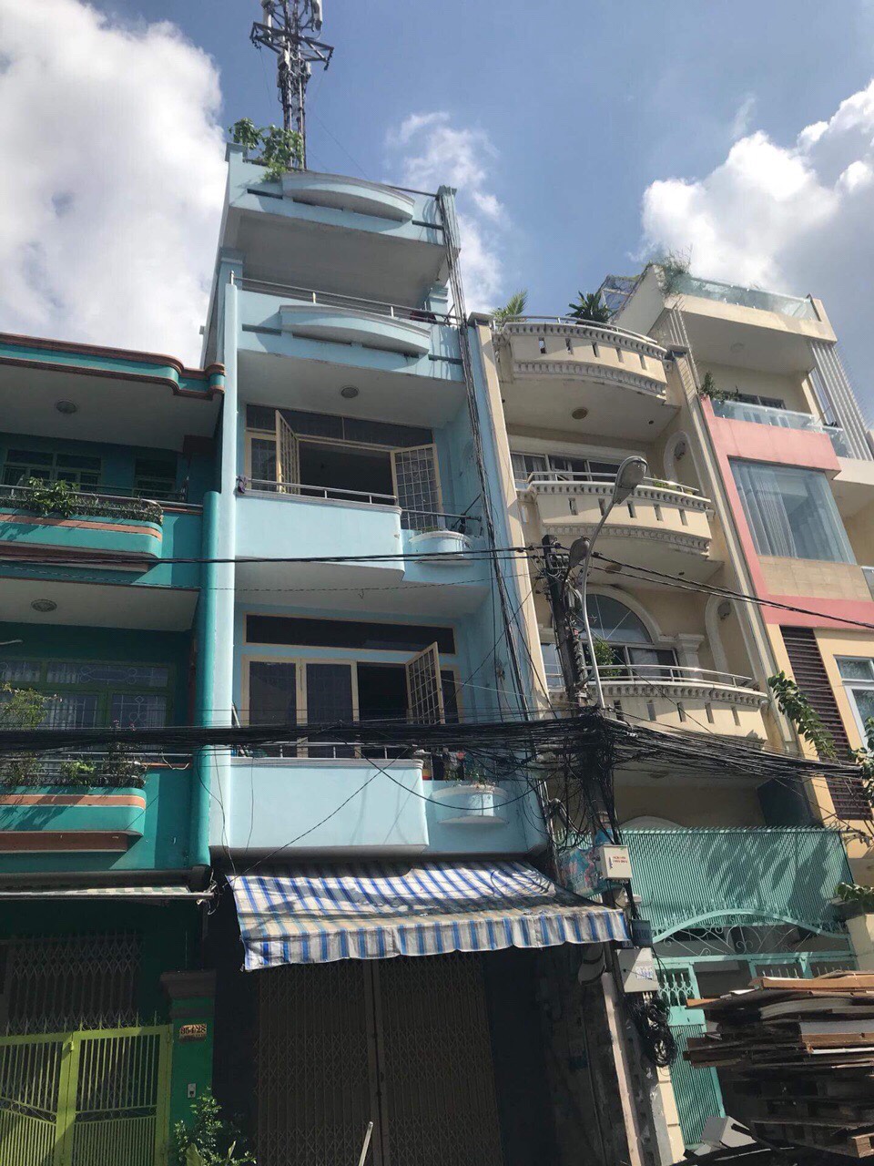 Bán nhà hẻm nhựa đường Đồng Đen, Tân Bình, DTCN 47m2, 2 lầu, cách mt chỉ 100m