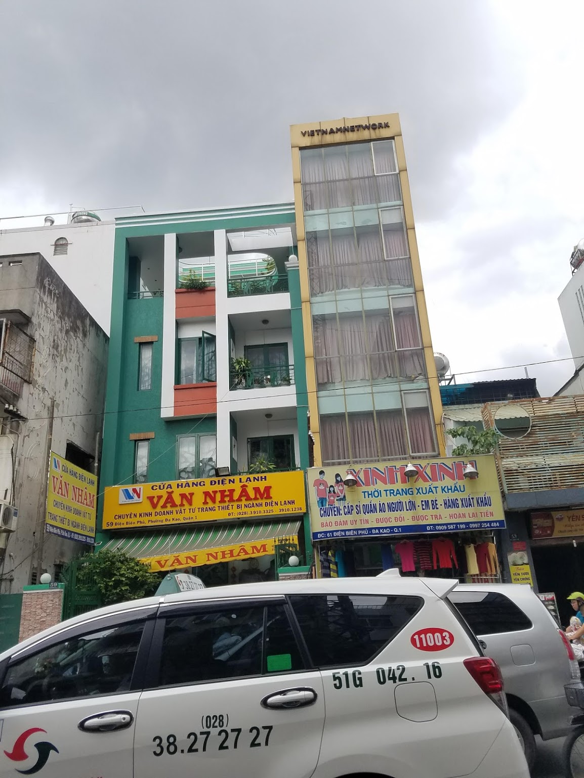 Cho thuê nhà Góc 2MT Nguyễn Thị Minh Khai-Mạc Đỉnh Chi, Quận 1. DT 5 x 20, 2 tầng, giá $11,000