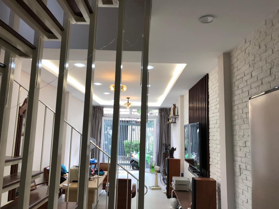 Chủ Nợ Ngân Hàng Cần Bán Gấp Nhà Hồ Biểu Chánh,DT( 4*13), HXH, Giá 6,5 Tỷ