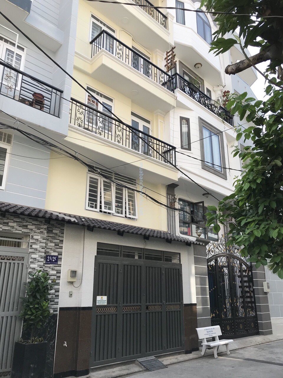 Xuất cảnh  bán gấp nhà mặt tiền  3 lầu, (dt: 5x24m) Dương Quảng Hàm , GV.