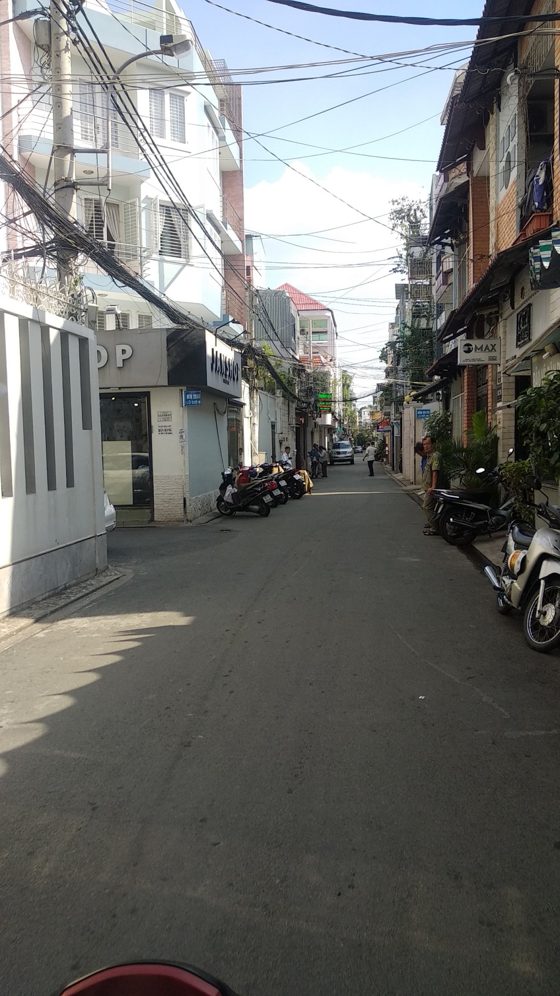 Xuất cảnh bán nhà mặt tiền kinh doanh đường Ngô Thị Thu Minh, Tân Bình. DTCN 81m2, kết cấu sẵn