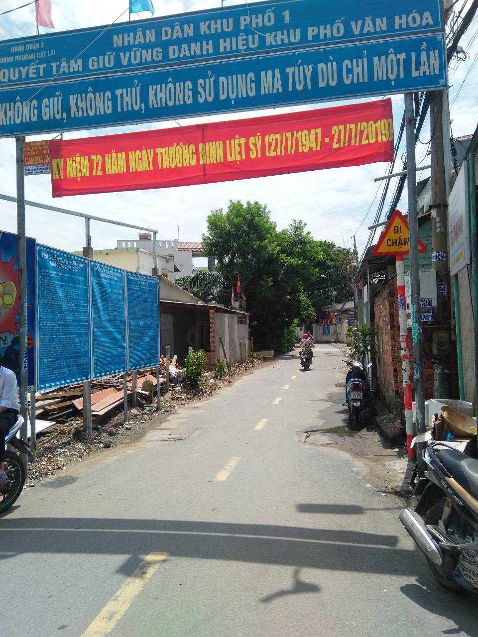 Bán lô đất hẻm xe hơi đường 10,Cát Lái,cách Nguyễn Thị Định 200m.