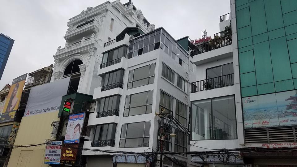 Bán khách sạn 2 MT Bùi Thị Xuân, GPXD 10 lầu, DT: 10x26m, giá 135 tỷ