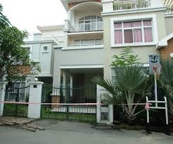 Cần tiền bán gấp nhanh gọn căn biệt thự Phú Mỹ Hưng mặt tiền đường Phạm Thái Bường, Q7, Tân Phong