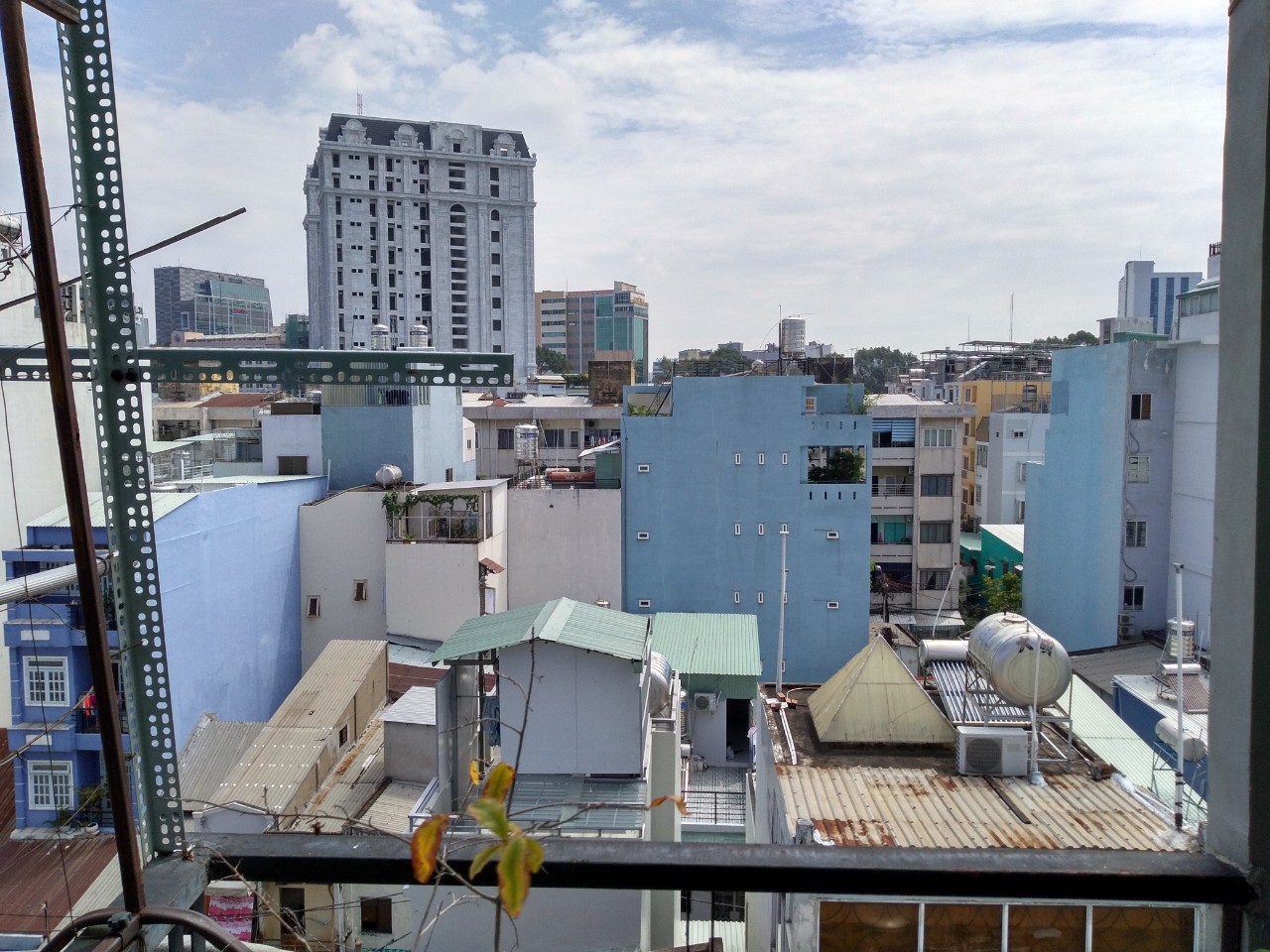  Đi định cư nên cần bán Homestay tại đường Nguyễn Trãi, Q1 DTSD 270m2 1T, 3L, ST 16 ty5 TL
