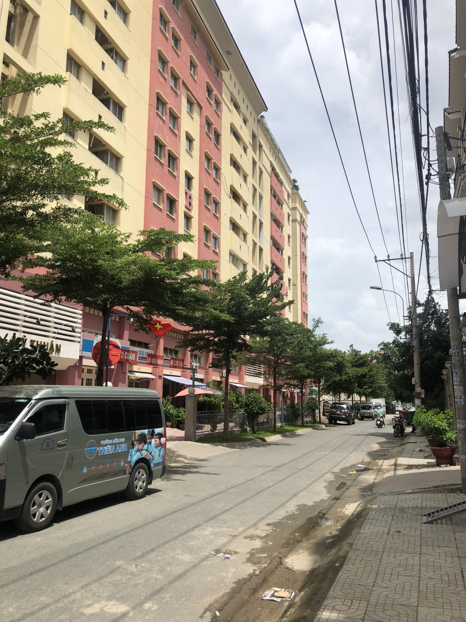 Bán nhà phố đối diện chung cư đường An Dương Vương, p.16, quận 8, dt 4.6x17m