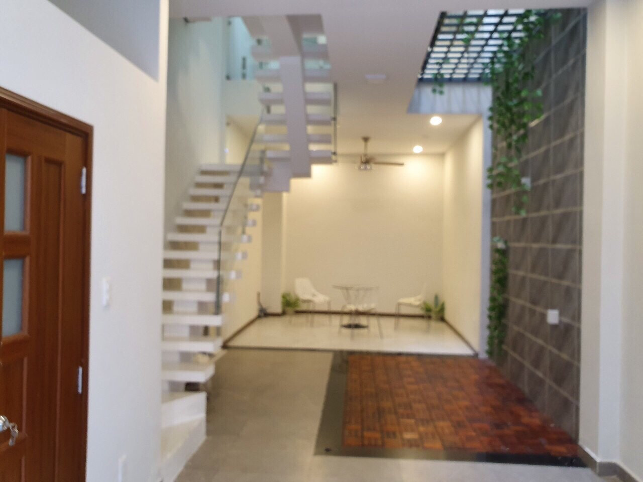 Bán nhà HXH 69 đường D2, Phường 25, Q. Bình Thạnh. 4x20m 3 lầu, HĐ thuê 50tr, 10 tỷ, LH 0936033188