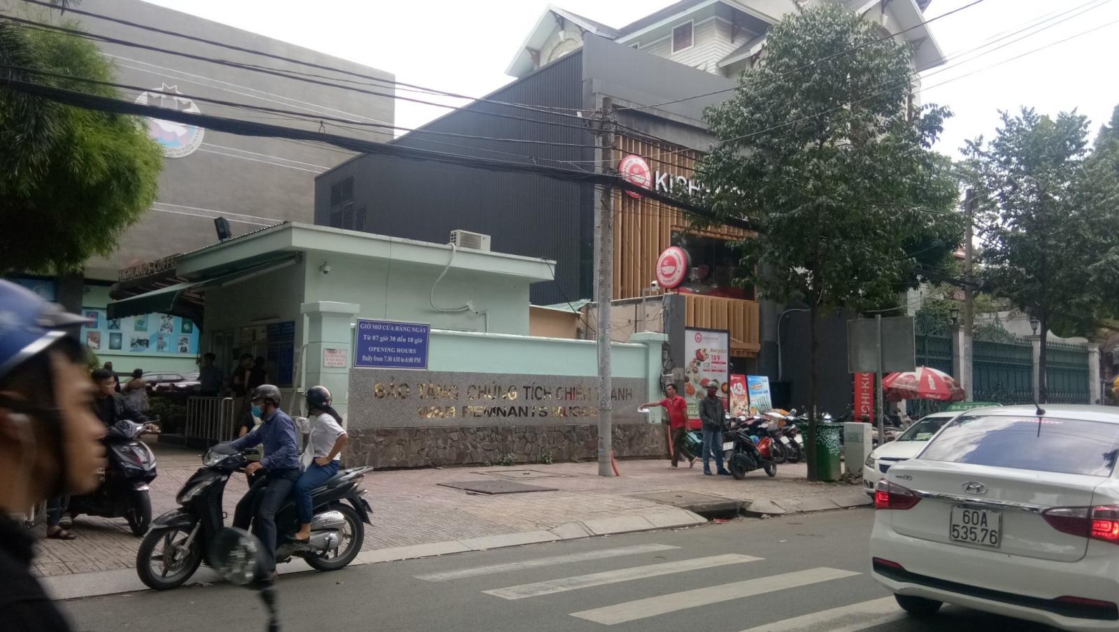 CHÍNH CHỦ BÁN NHÀ NÁT MT UNG VĂN KHIÊM - D2, P.25, Q. BÌNH THẠNH, DT: 8X50M, GIÁ 60 TỶ