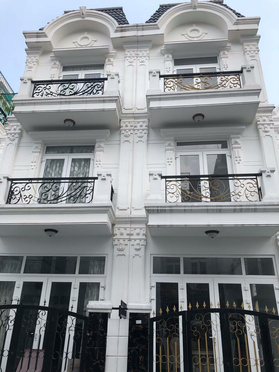 Bán nhà HXH Nguyễn Thiện Thuật Q3, DT: 9x8m, 5 lầu+ST + Gara, giá: 19 tỷ TL