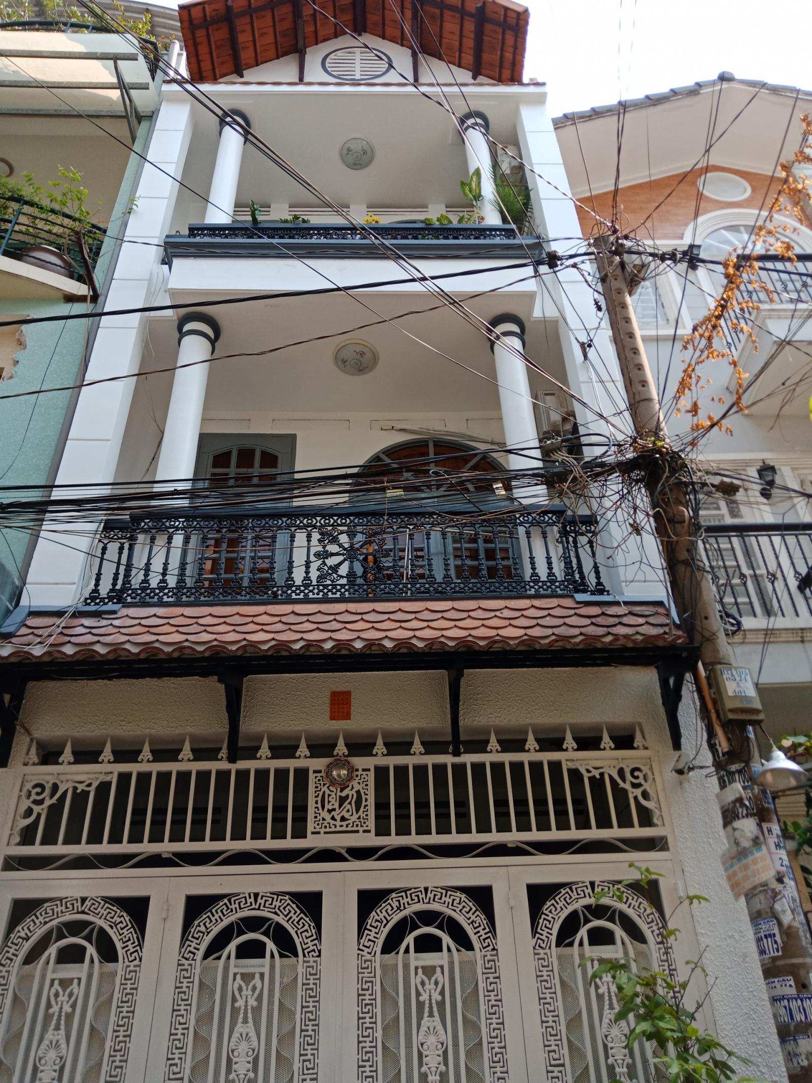 Bán gấp nhà mới xây đang ở để cho con đi du học kế bên phòng Nguyễn Thị Tạc Nguyễn Oanh, Gò Vấp.