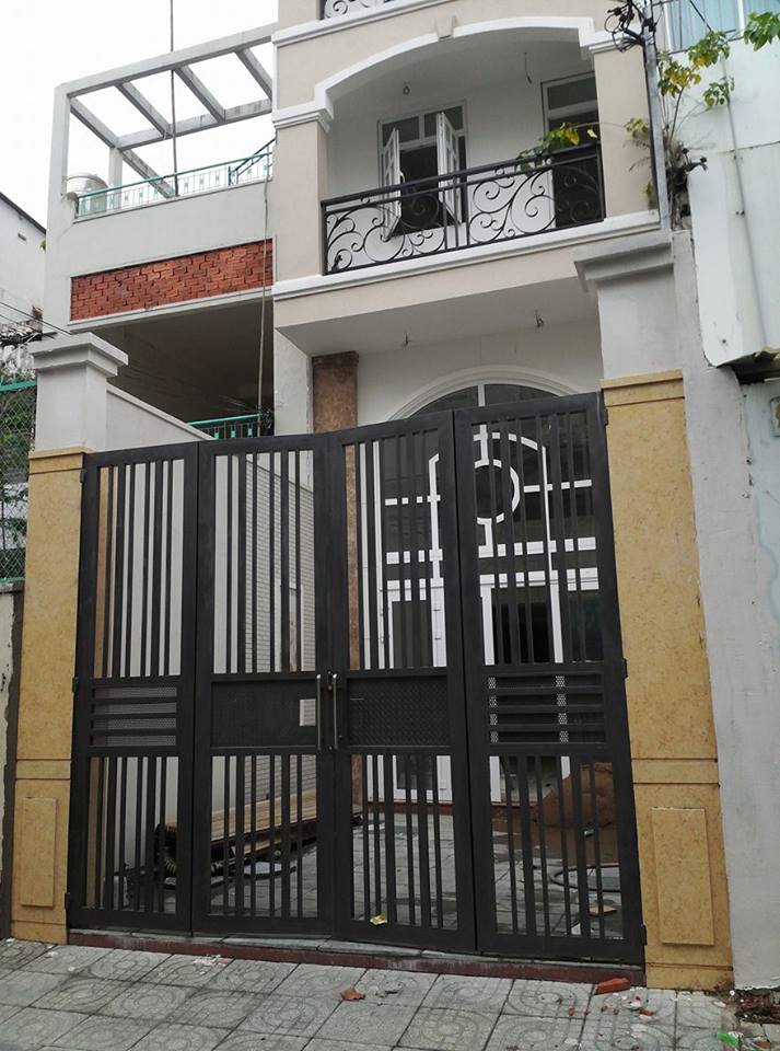 Bán gấp nhà hẻm xe hơi Trần Hưng Đạo P.1 Q5, 8.5m x 7m, trệt 2 lầu ST giá chỉ 8.7 tỷ 