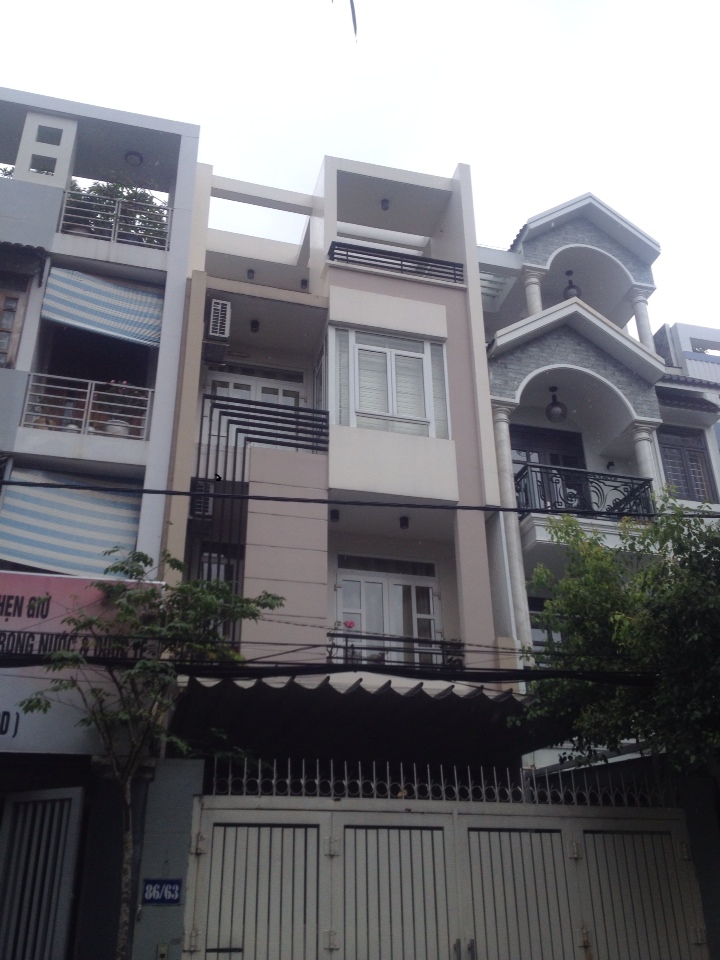 Bán gấp nhà 2 MT Trường Chinh hẻm rộng xe 7 chỗ vô nhà, ngang 4m dài 15m cao 3 tầng