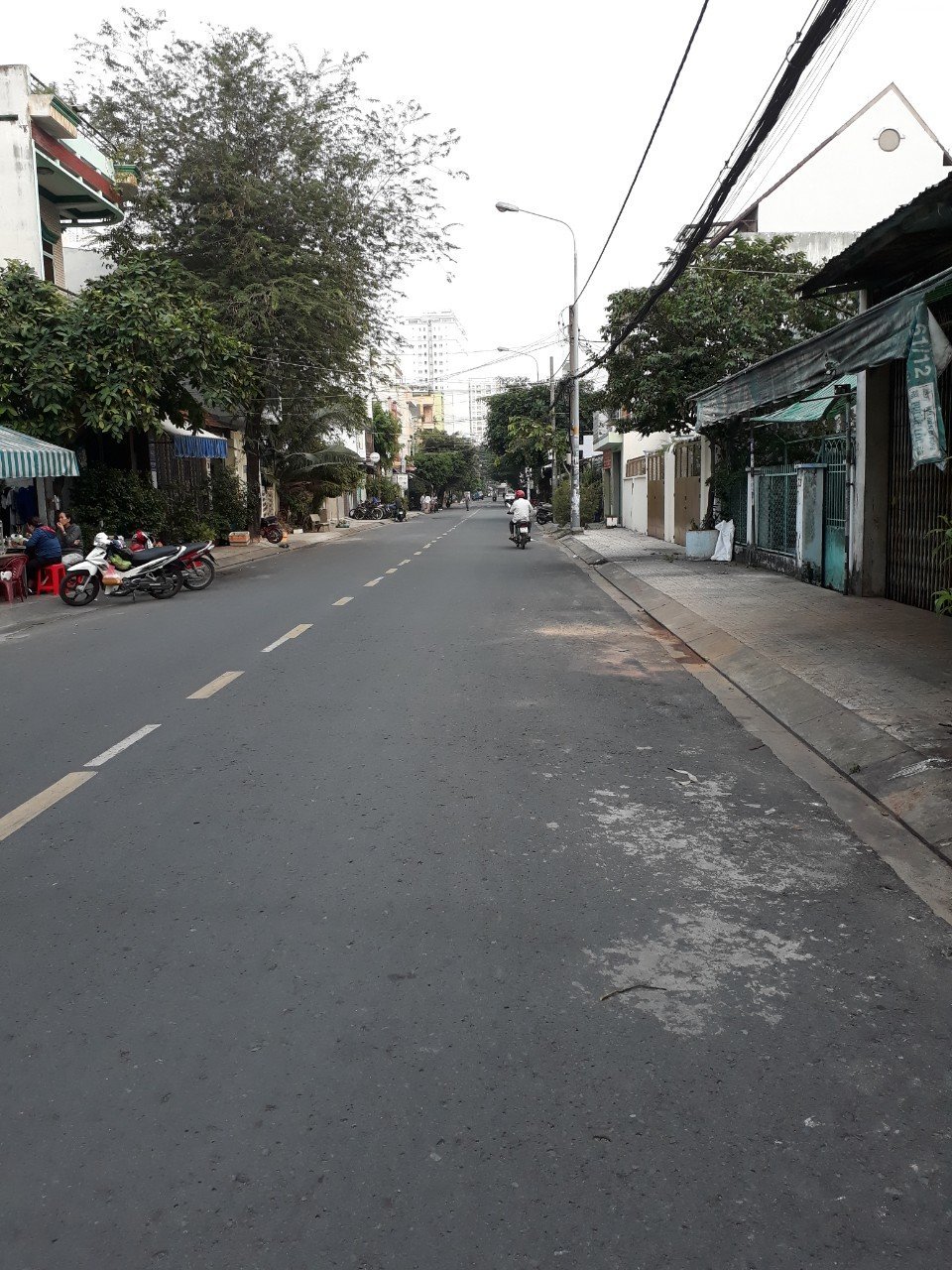 Bán nhà MT 436b Cư Xá Nguyễn Trung Trực, p12, q10. DT: 4,5x18m, 1 lầu, giá 13,5 tỷ