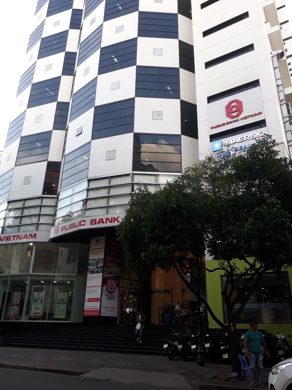 Bán nhà HXH 8m đường Sư Vạn Hạnh, Q10, gần Vạn Hạnh Mall. DT 4x20m, 5 tầng, HĐ thuê 60tr/1th