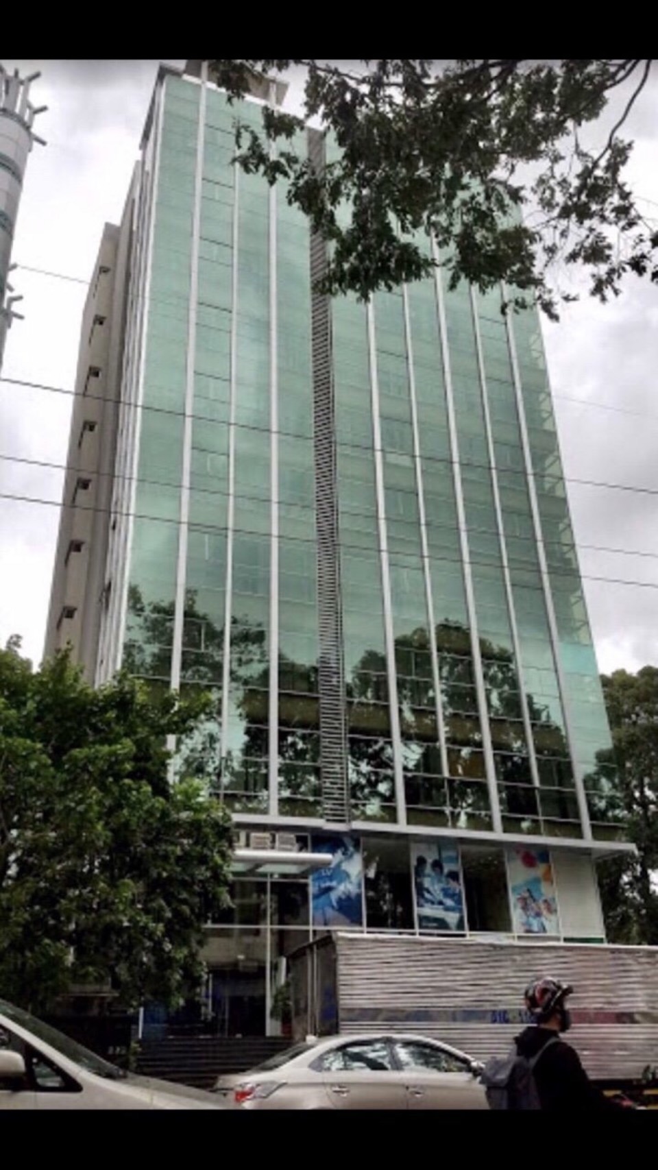 Bán nhà MT Xa Lộ Hà Nội, P.Thảo Điền, Quận 2, TP. Hồ Chí Minh, 20x27m, khu được xây đến 15 tầng