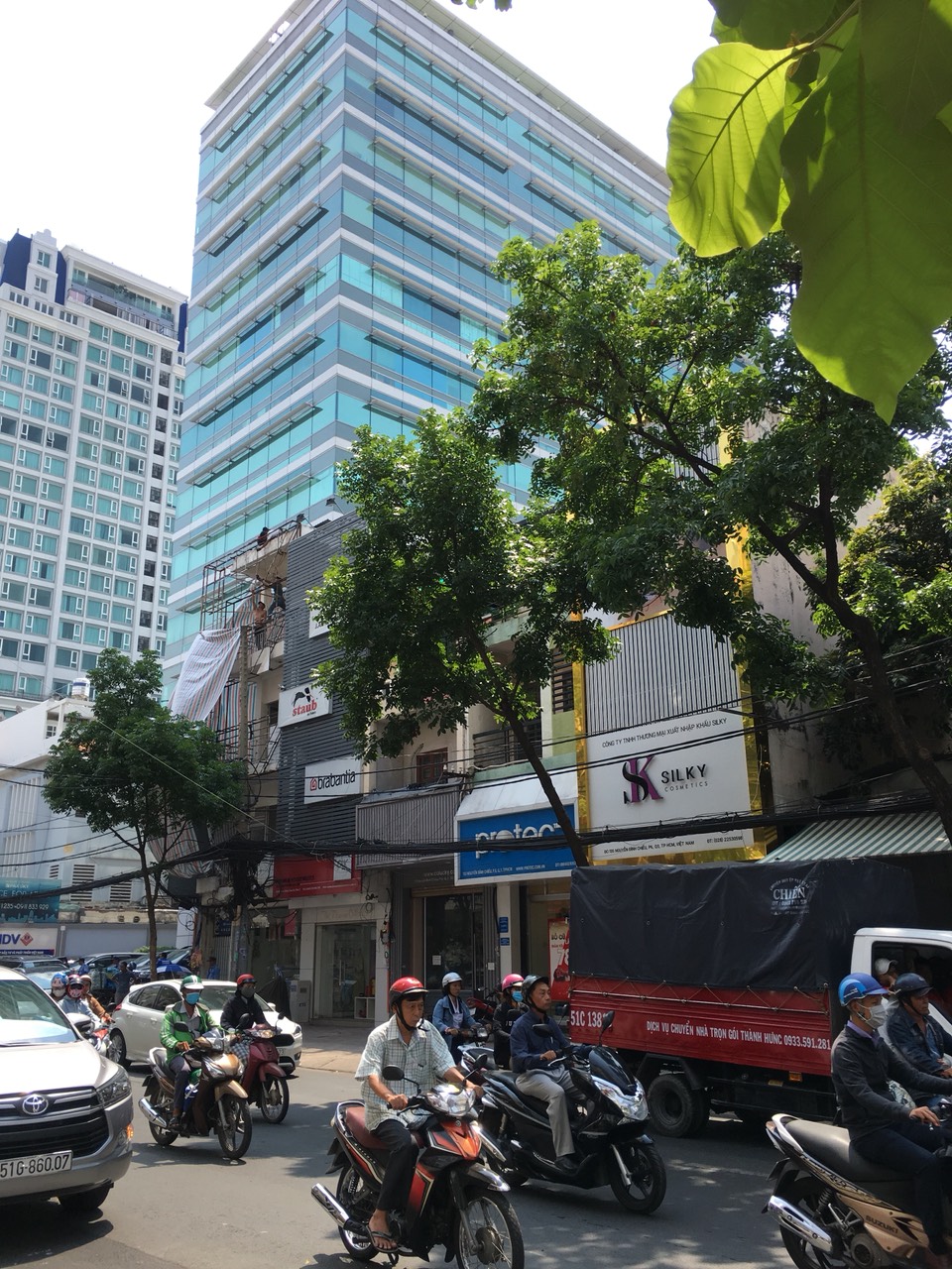 Nhà MT đường Đông Du gần Đồng Khởi, P.Bến Nghé, Quận 1, trệt 6 lầu. HĐT 230tr/th. Giá 64 tỷ