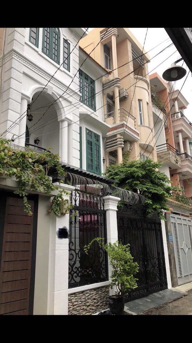Bán nhà phố đường Nguyễn Thái Bình, P. 4, Q. Tân Bình, DT: 5.5 x 21m, giá chỉ 9,7 tỷ