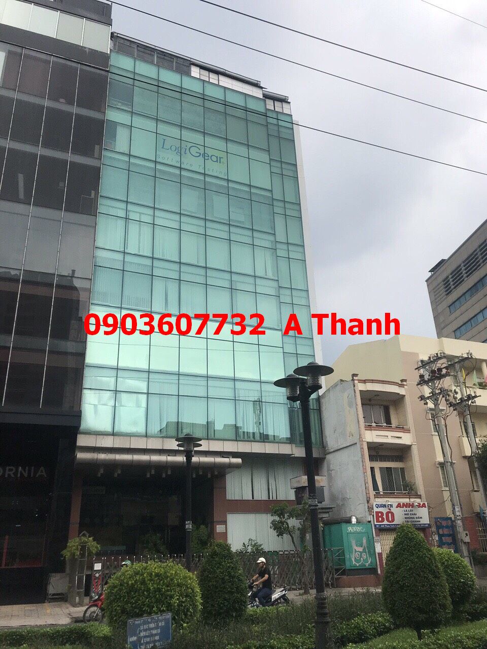 Cho thuê khách sạn mặt tiền Lê Thánh Tôn, p Bến Thành, Q1 31 phòng TM. Giá 345 triệu