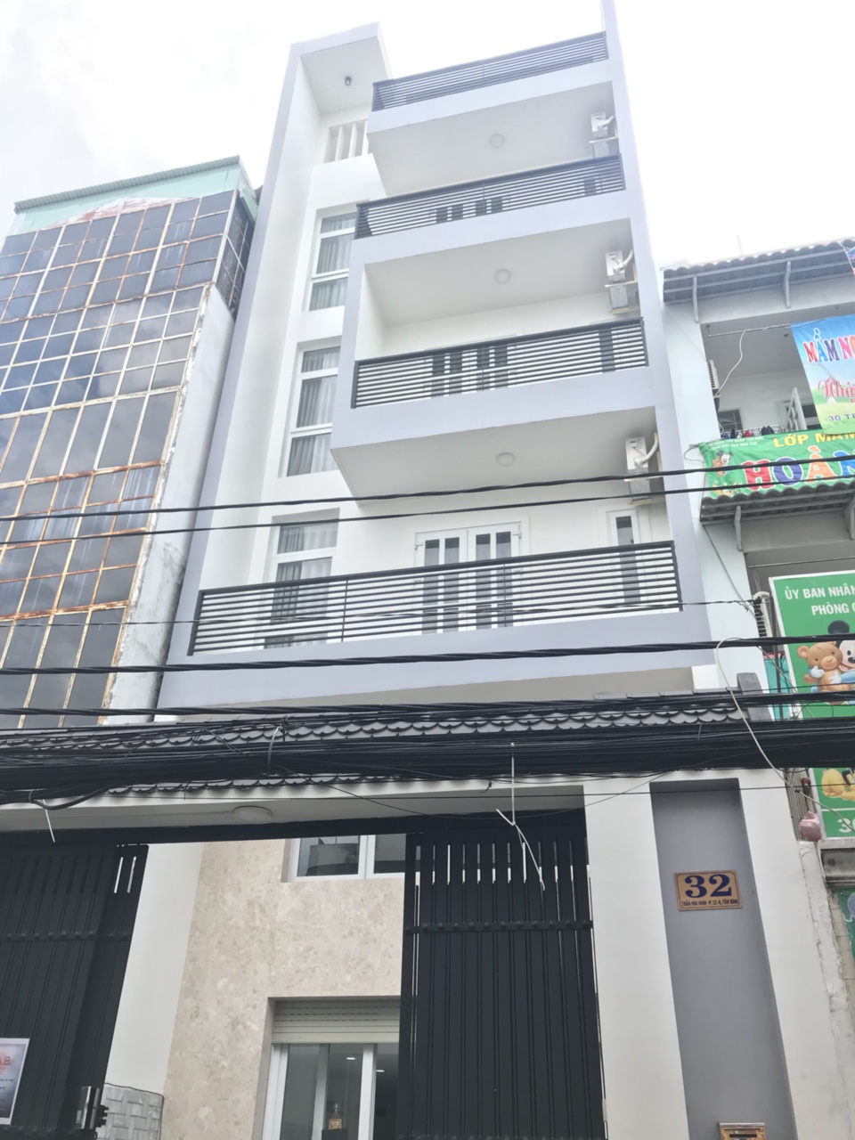 Nhà đẹp ngang 4,2x27m, 5 tầng, Bùi Thị Xuân, phường 3, Tân Bình.